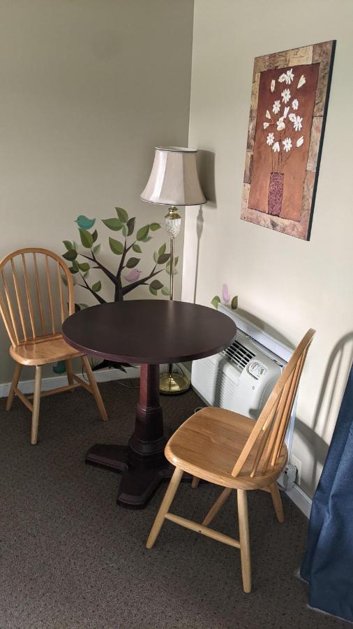 The Meadowlark Inn East Springfield エクステリア 写真